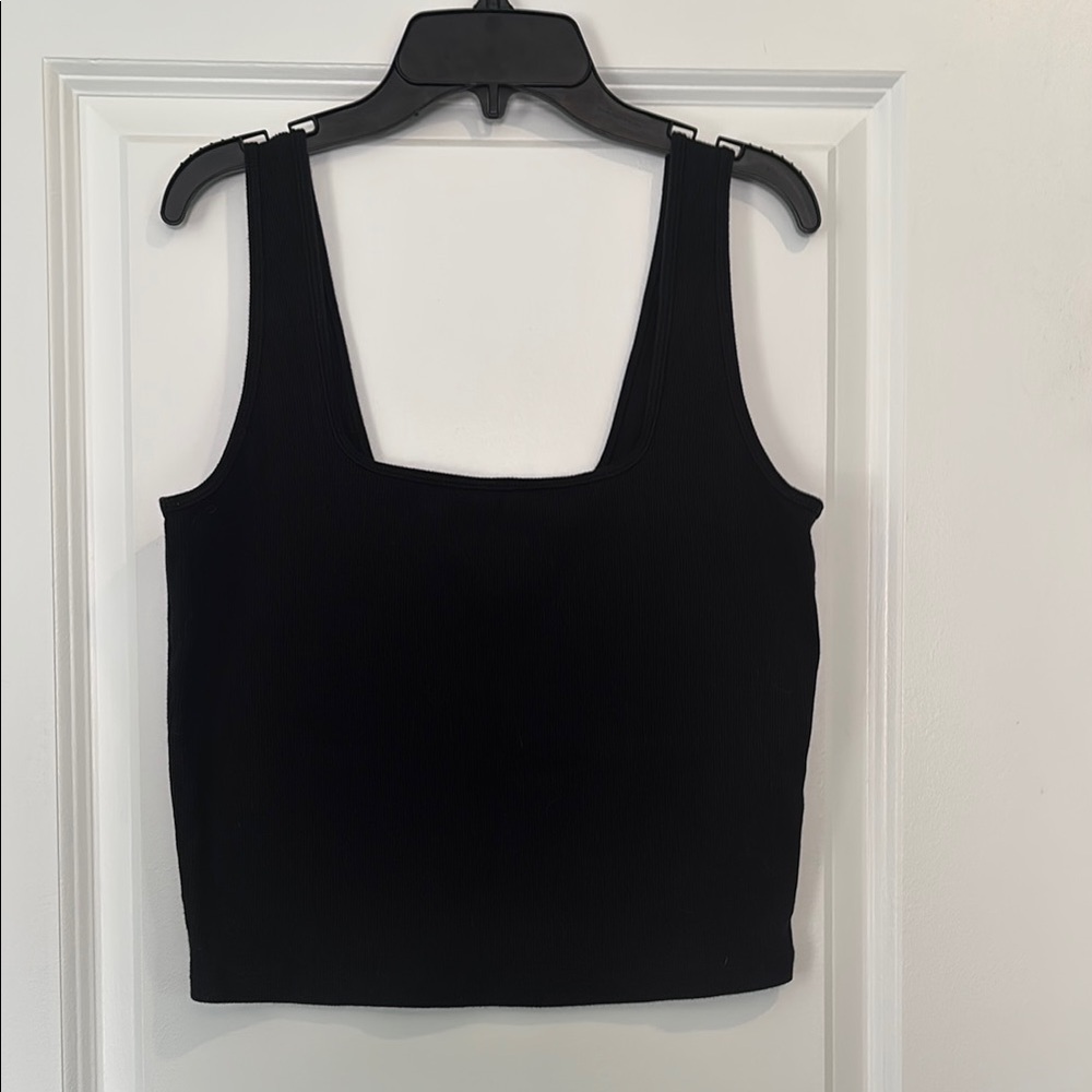 A&F Black Cropped Tank